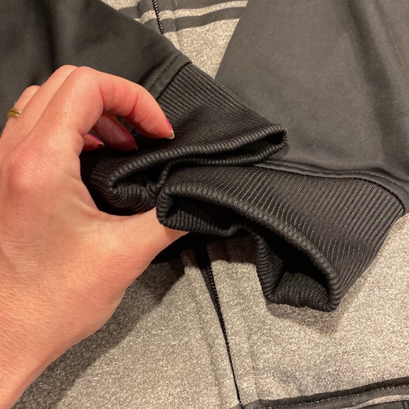 UNK Boston Celtics NBA Gray and Black Medium Zip Up Jacket - Picture 5 of 17